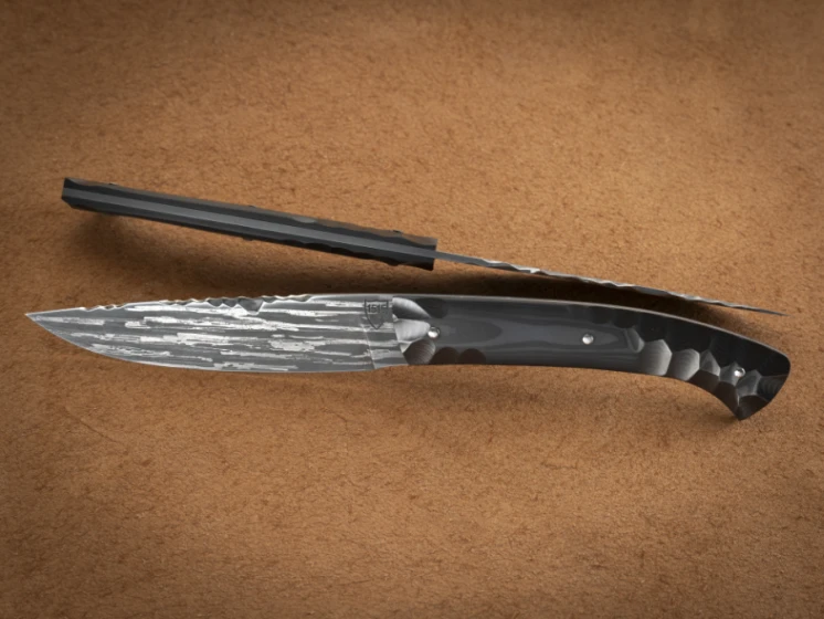 Couteau de table en fibre de carbone esprit Primitif