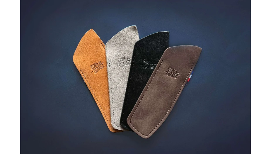 Collection Primitive  couteau en fibre de carbone et sa lame damas Visuel 4