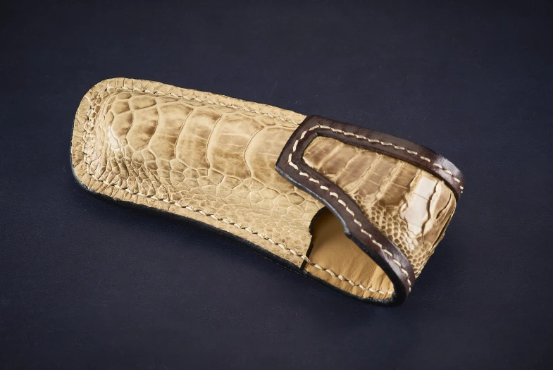 Etui de ceinture moulé Classique en cuir patte d'Autruche
