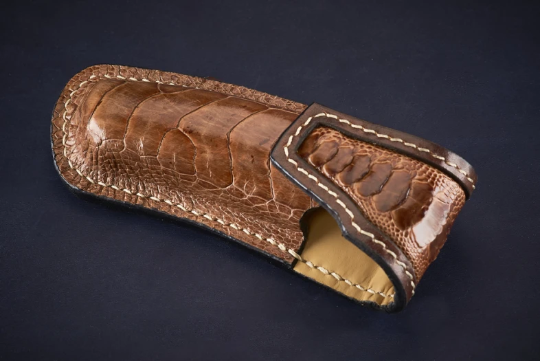 Etui de ceinture moulé Classique en cuir patte d'Autruche