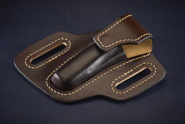 Etui de ceinture moulé Rider brun